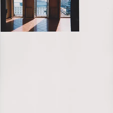 Appartement Vue Sur Port Maritime